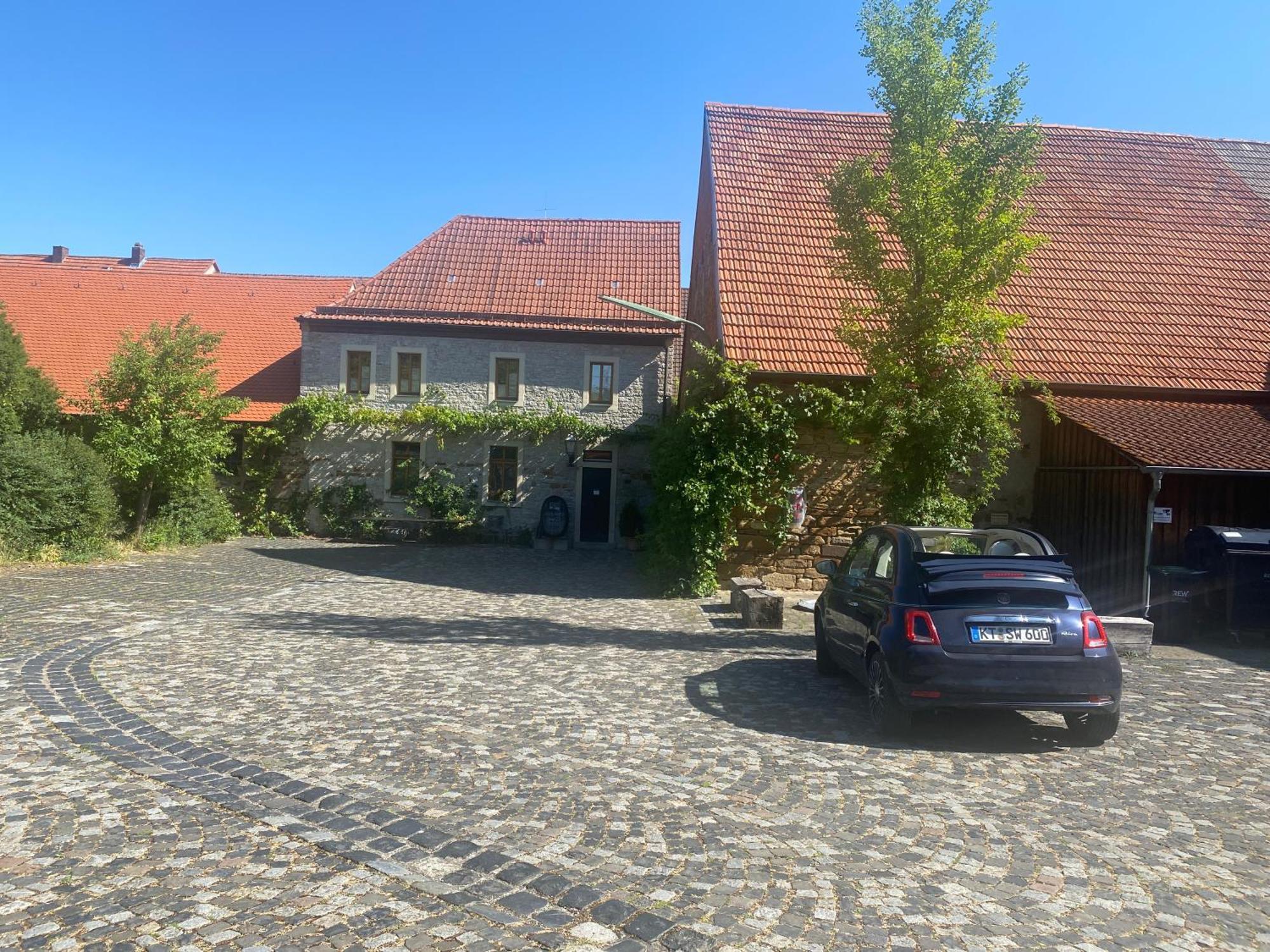 Gasthof Zum Storch Prichsenstadt Ngoại thất bức ảnh